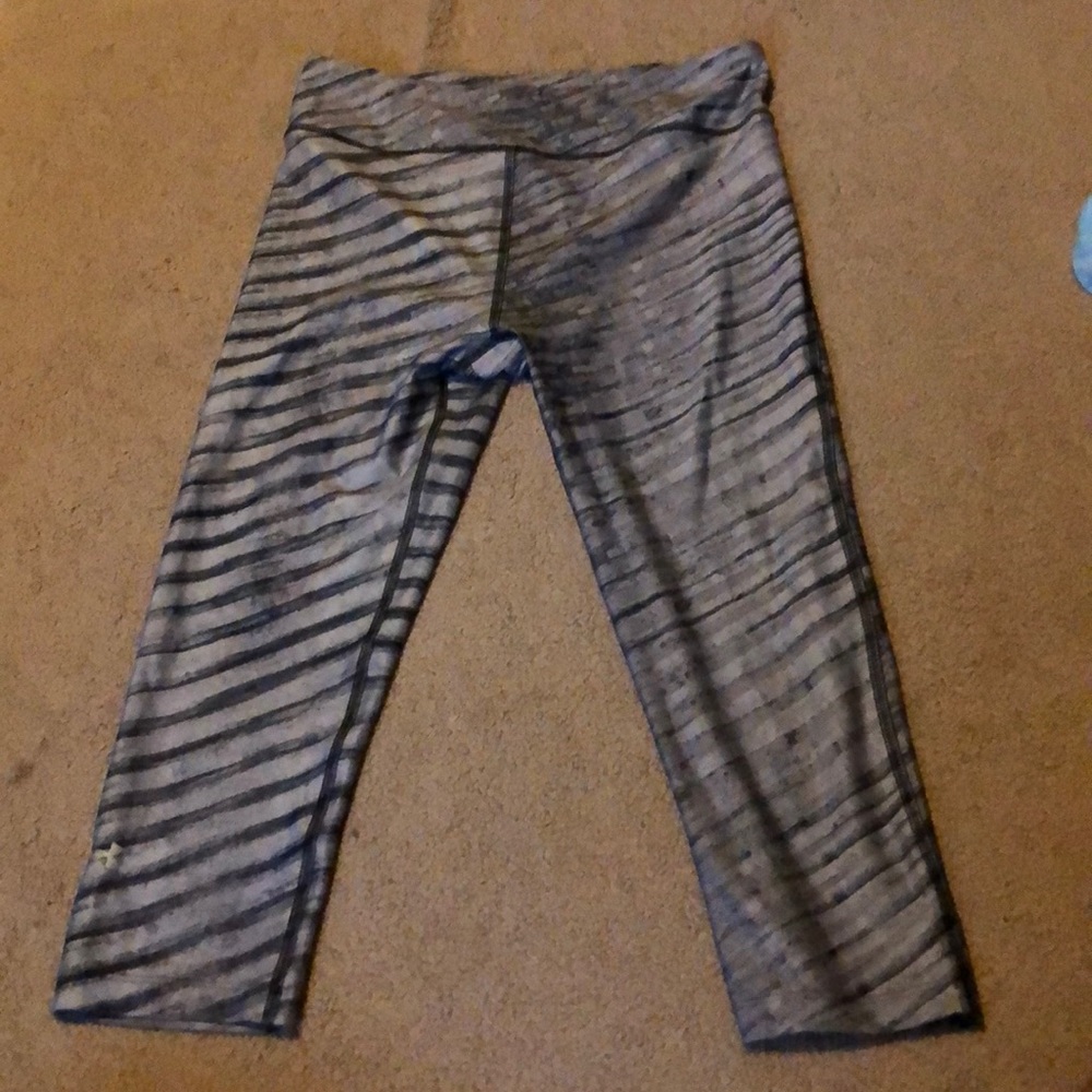Under Armour crop leggings
